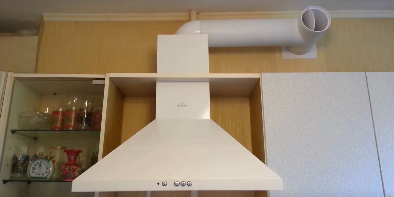 Монтаж вытяжки на кухне: от расчёта мощности до подключения и воздуховода — полное практическое руководство