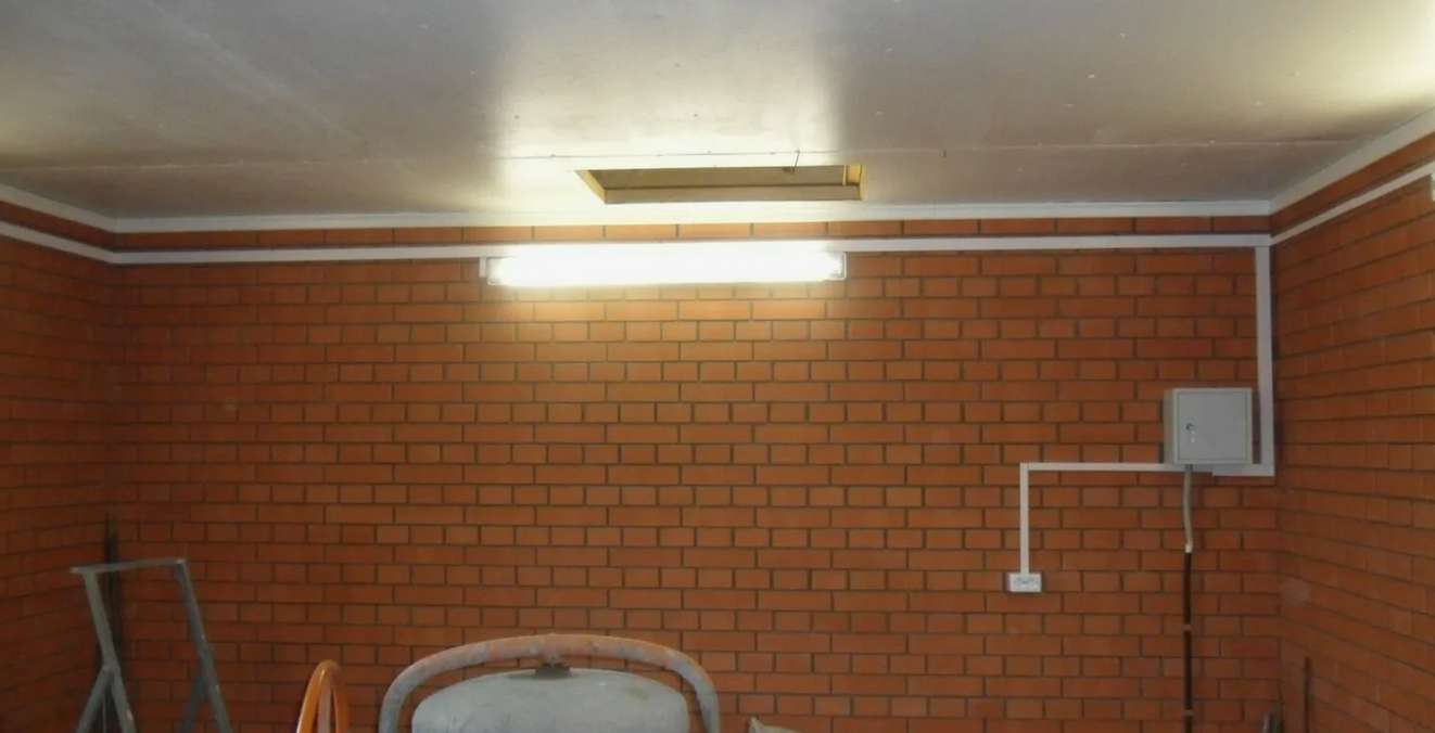 Умный гараж и мастерская: практическая умная электрика и установка умных розеток для Smart Garage