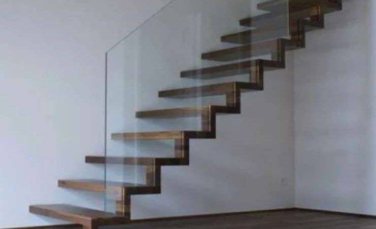 Парящая лестница на больцах: расчет косоура и технология скрытого монтажа