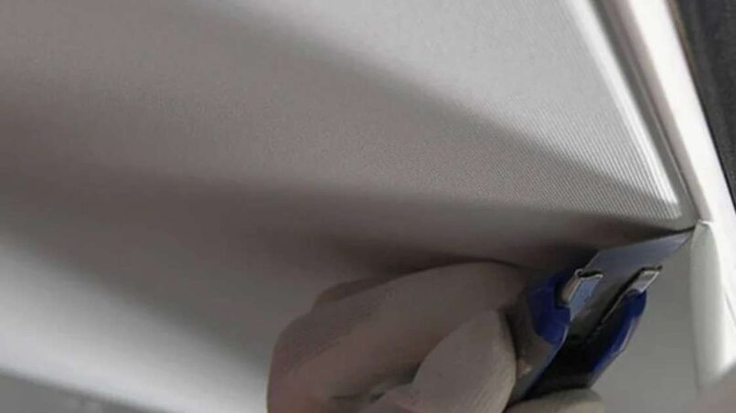 Монтаж натяжного потолка своими руками: как установить тканевый потолок на гарпунной системе без газового баллона