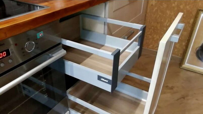 Как собрать мебельный ящик на направляющих полного выдвижения (Tandembox) — разметка и монтаж без перекосов